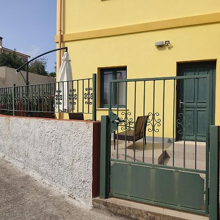 Casa Vacanze - Villa San Pietro المظهر الخارجي الصورة